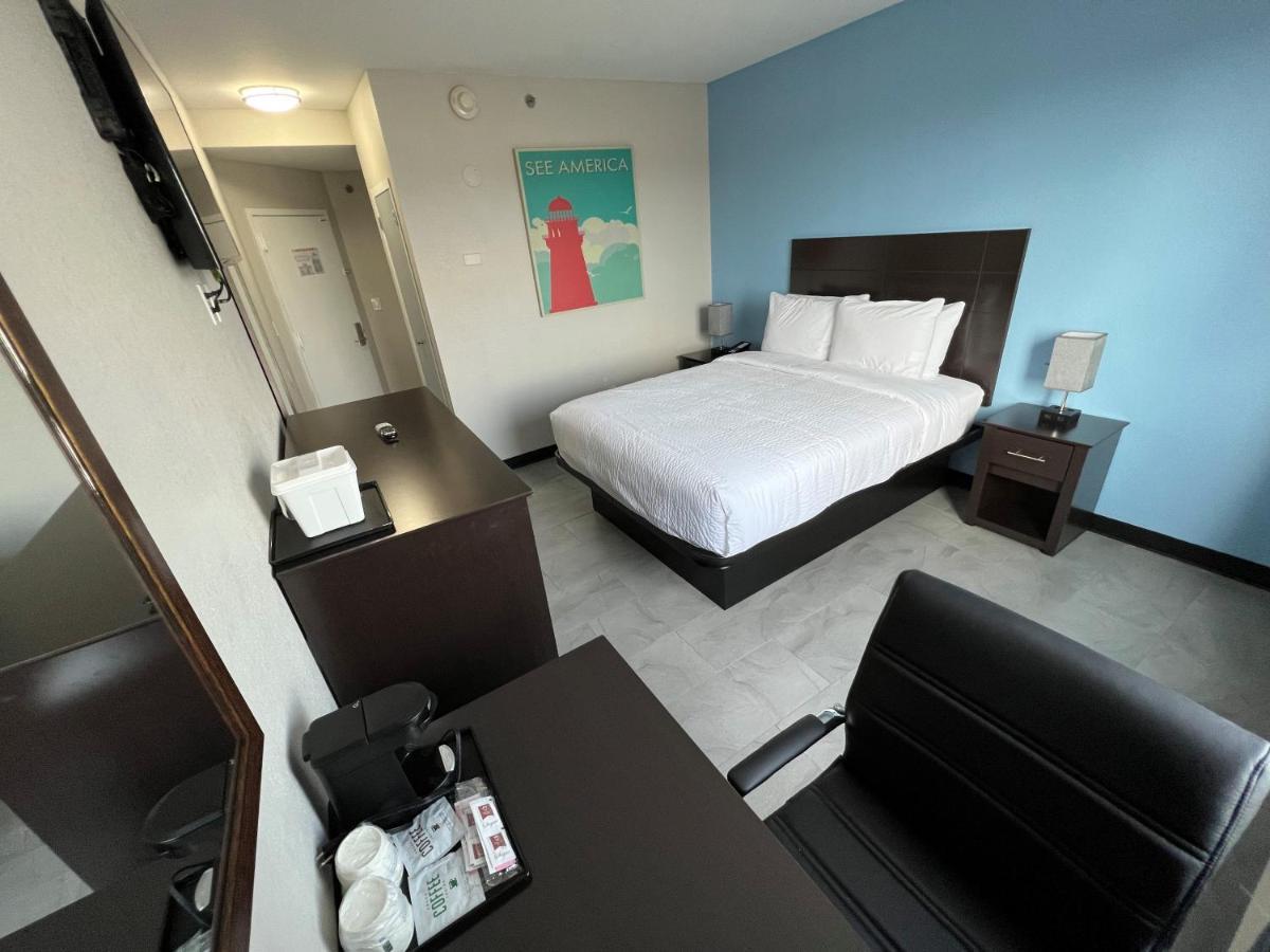 Travelodge By Wyndham Queens New York Esterno foto